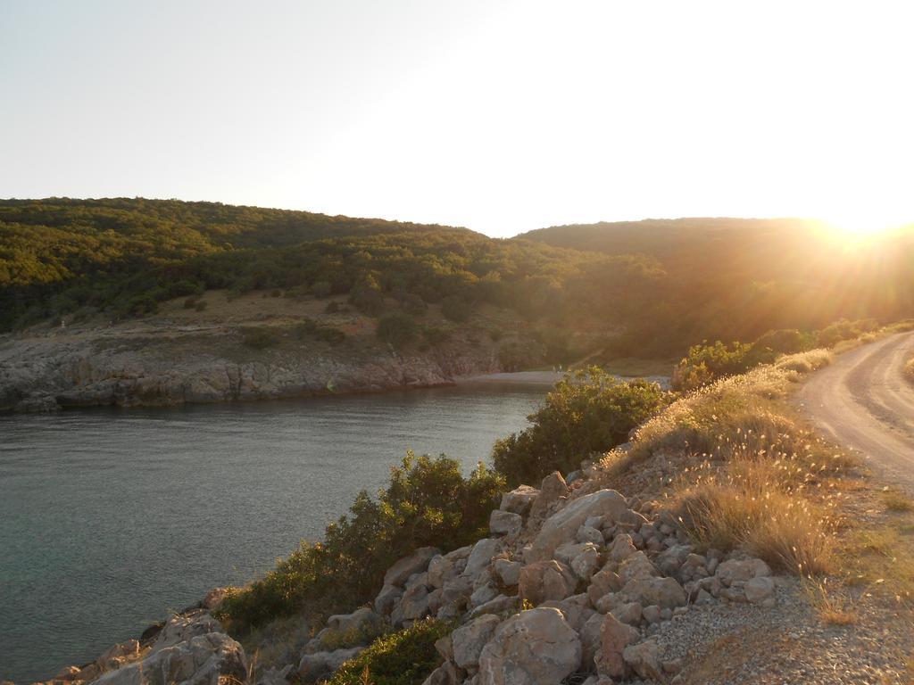 Apartment Andrija Vrbnik Εξωτερικό φωτογραφία