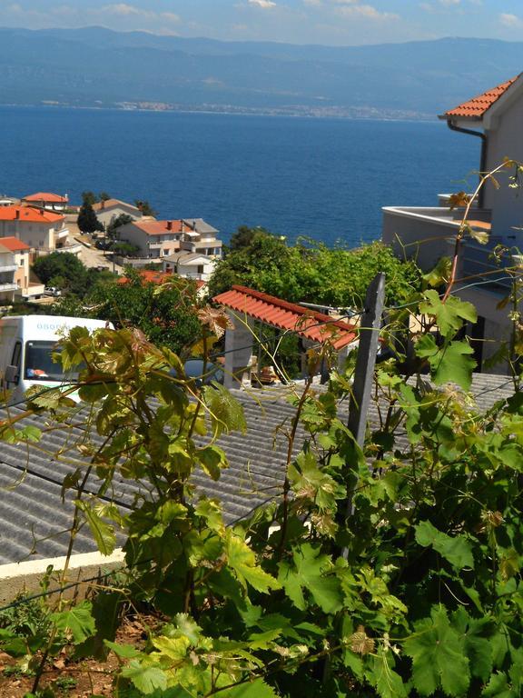 Apartment Andrija Vrbnik Εξωτερικό φωτογραφία